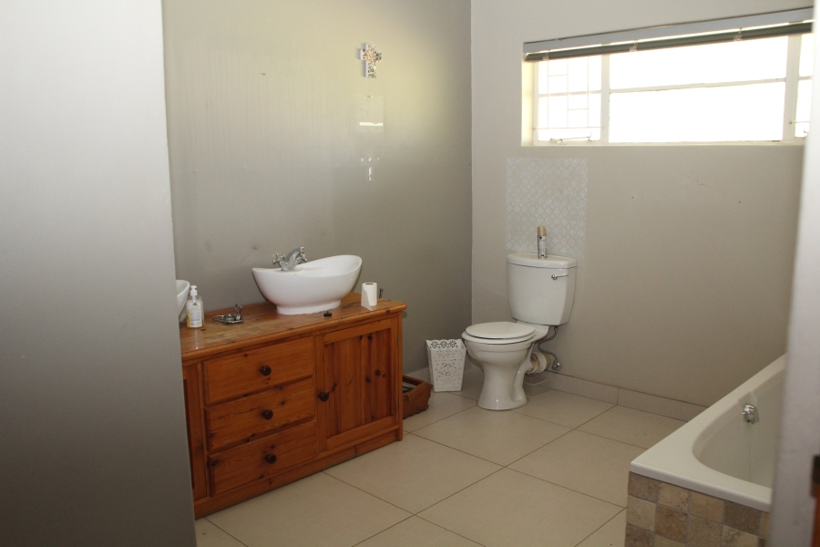 4 Bedroom Property for Sale in Porterville Western Cape